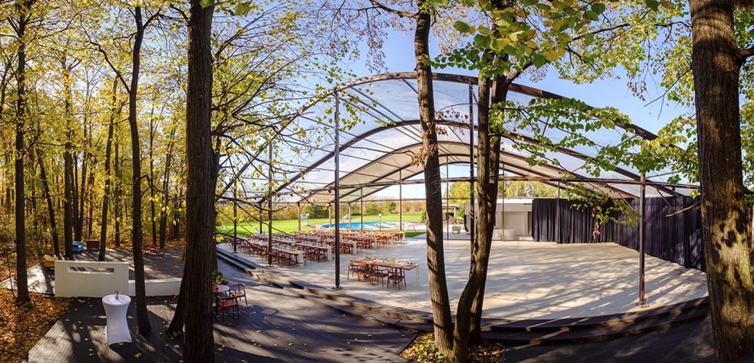 Locatiile TreeHouse - locatii de nunti in aer liber in natura - top locatii de nunta la padure-piscina