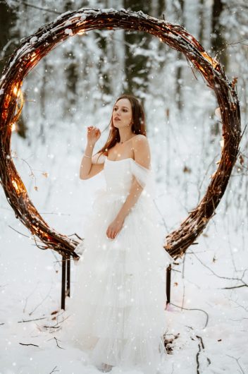 Snow White InThe Woods - nunta iarna in padure la  TreeeHouse